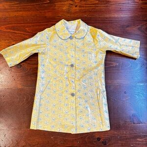 Pears and Bears - Adorable Water Repellent Yellow Jacket with Dogs-. Size 5‎